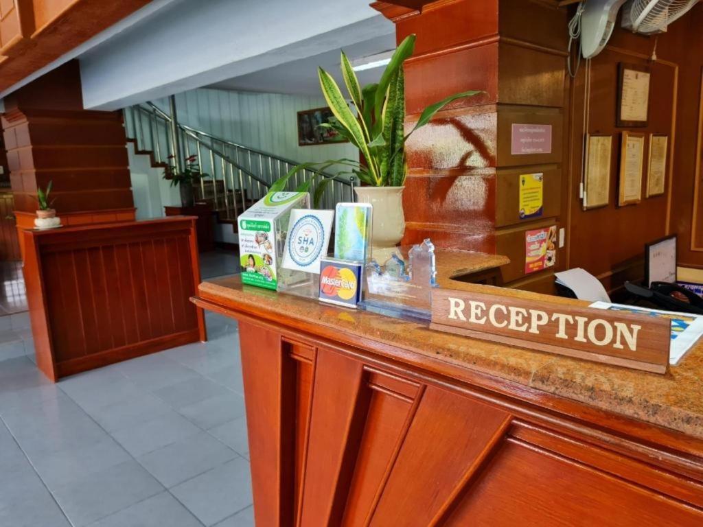 Phu Nga Hotel Natai-stranden Eksteriør billede